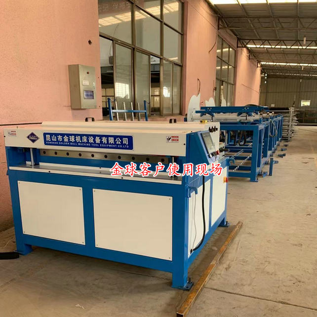 永康風管生產(chǎn)線使用現(xiàn)場